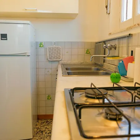 With Balcony דירה וירג'יו