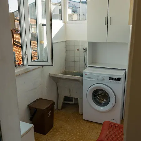아파트 With Balcony *